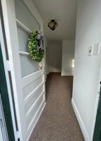 featured image of 32 Hobby St #1