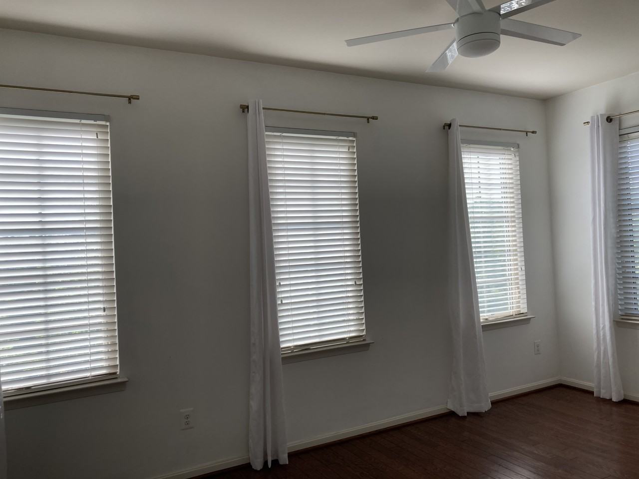 22810 Goldsborough Ter #22810 - Photo 4 of 20