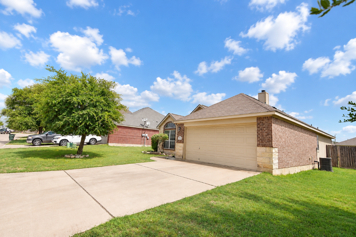 7538 Amber Meadow Loop #NA - Photo 2 of 21