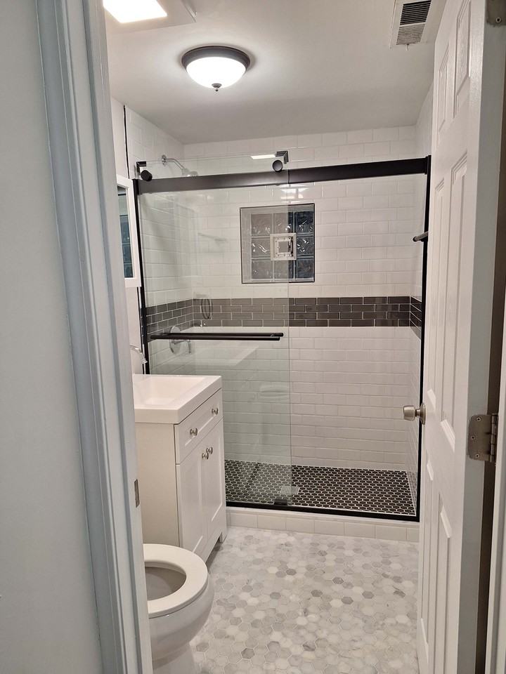 2321 N Greenview Ave #B - Photo 5 of 7