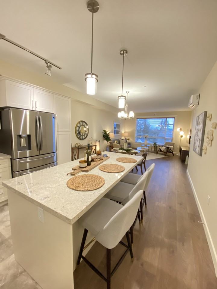 8526 202B Street #403 - Photo 2 of 21