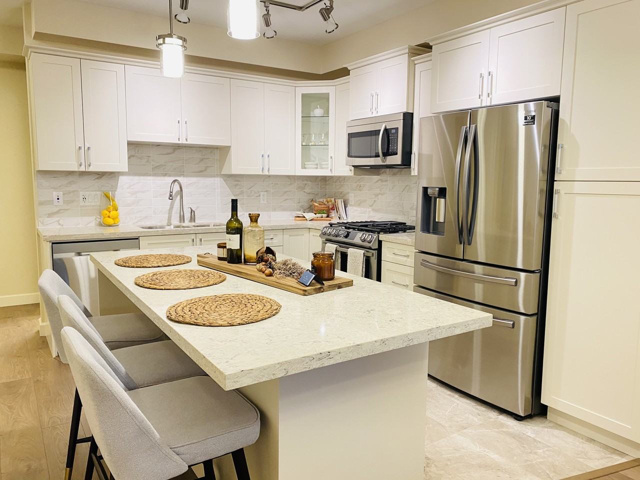 8526 202B Street #403 - Photo 4 of 21