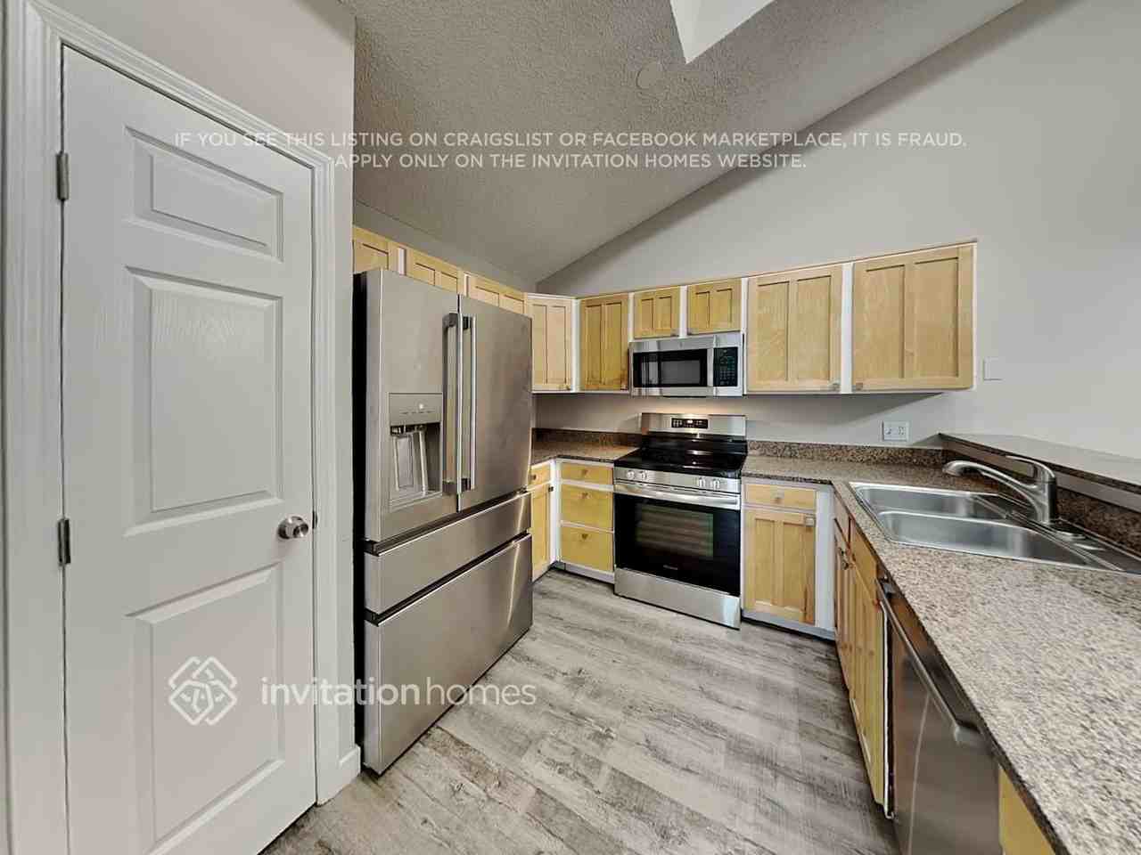 1689 S Espana Way - Photo 7 of 19