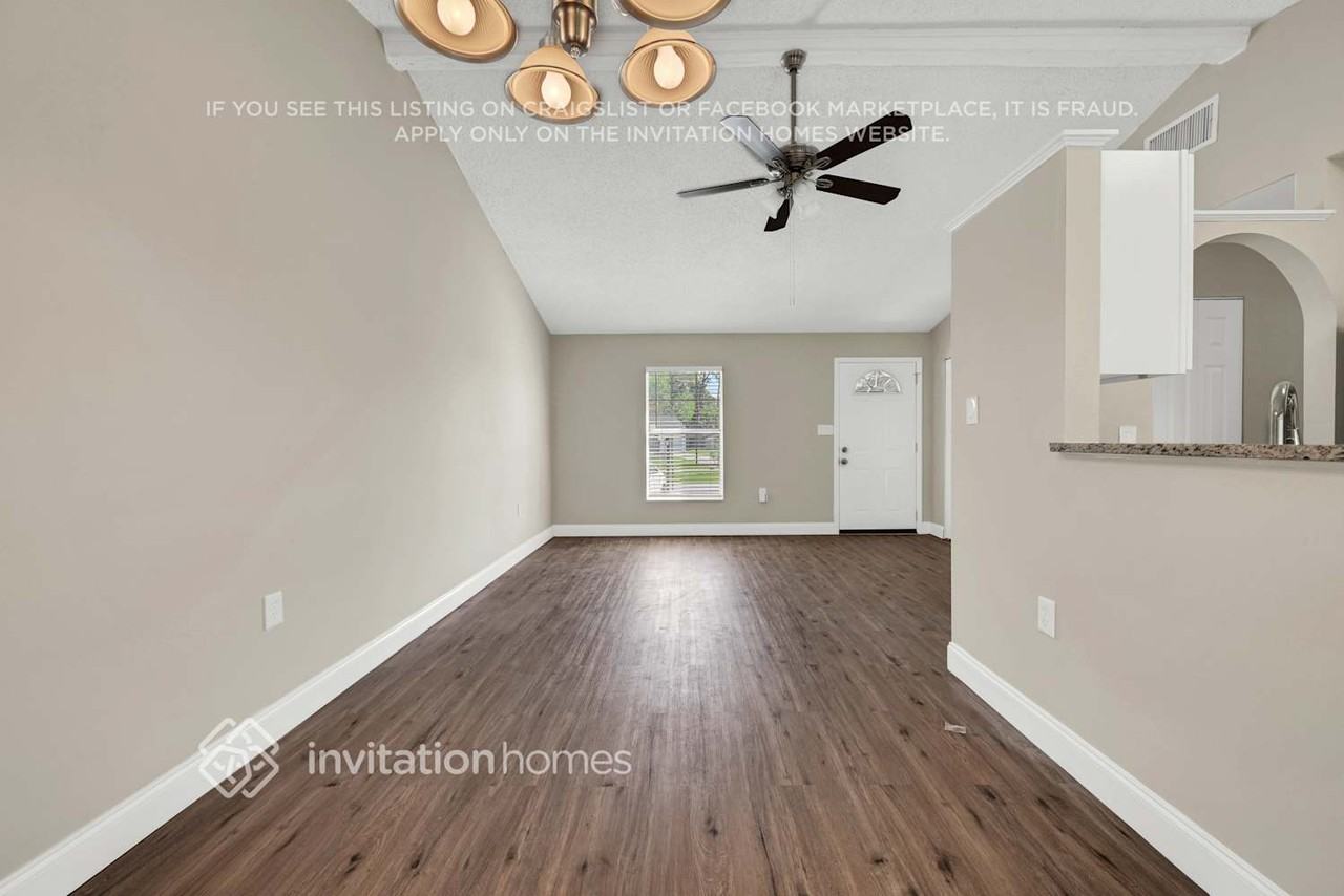832 Fairbairn Ct - Photo 4 of 28