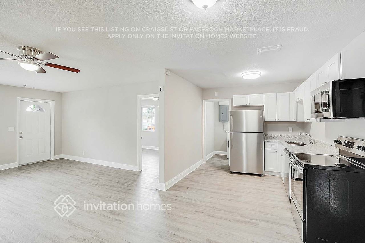 1331 Sw 21st Ave - Photo 6 of 26