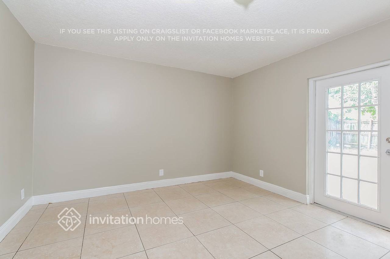 231 Sw 5th Ave - Photo 3 of 15