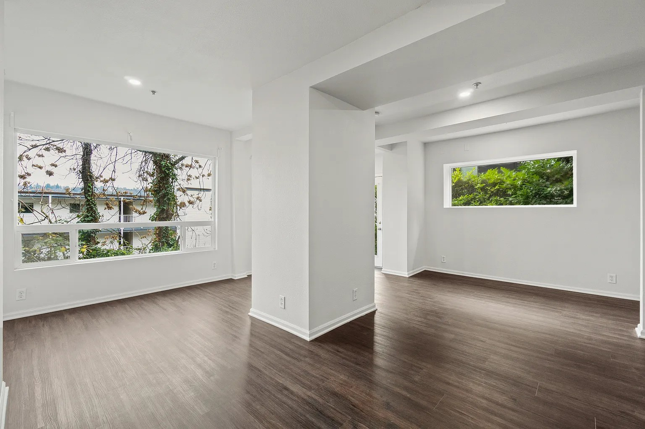1712 Dexter Ave N #A - Photo 2 of 15