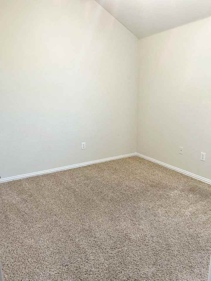 2922 James Rd #2922 - Photo 7 of 14