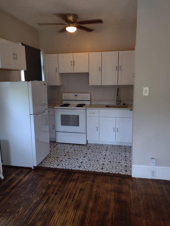 1278 E 100 S #4 - Photo 4 of 12