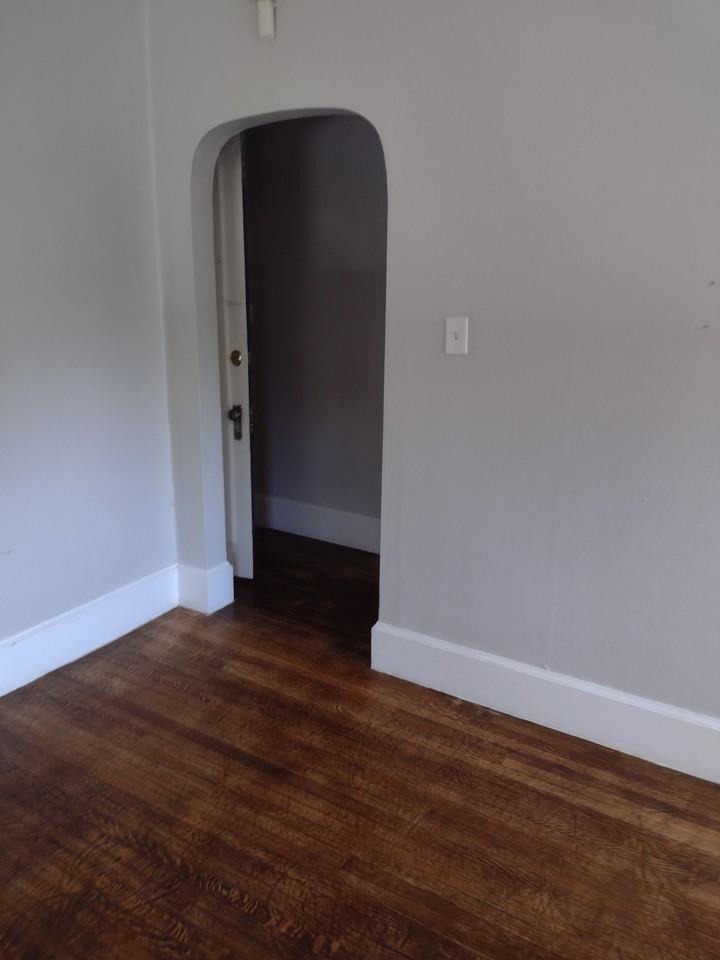 1278 E 100 S #4 - Photo 6 of 12