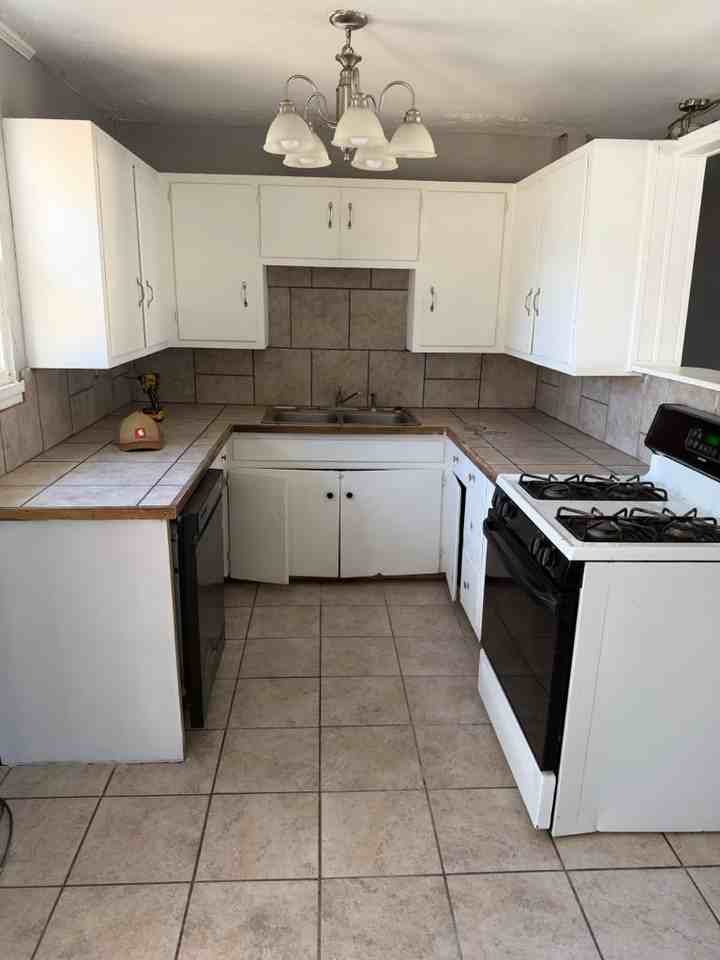 4707 S Bonham St #1 - Photo 5 of 7