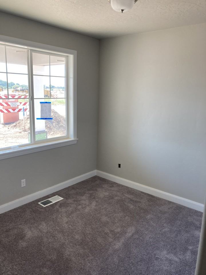 2054 N Honda Ave #1 - Photo 5 of 8