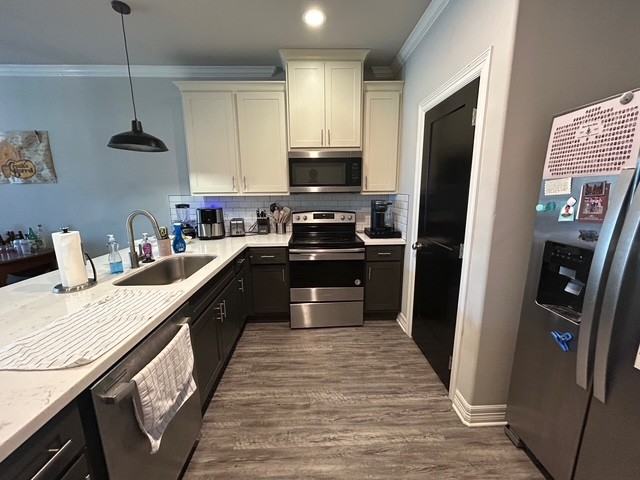 808 Fairview Ave #B - Photo 5 of 23