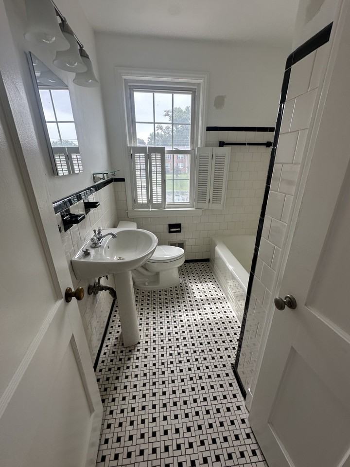 146 Dumbarton Rd #1 - Photo 7 of 13