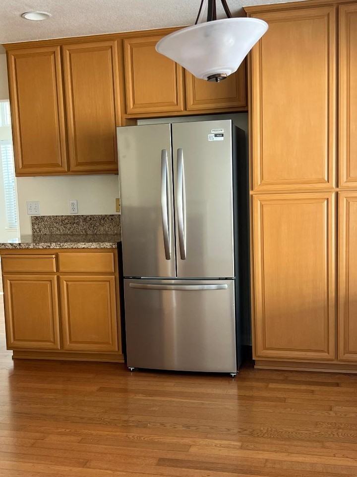 165 Pacific Ct #1 - Photo 5 of 10
