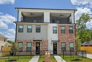 202 Park Pl #1 - Photo 1 of 1