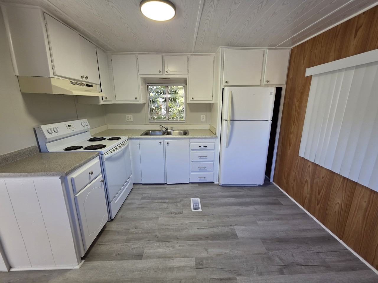 1643 Old Grantham Rd #1 - Photo 3 of 16