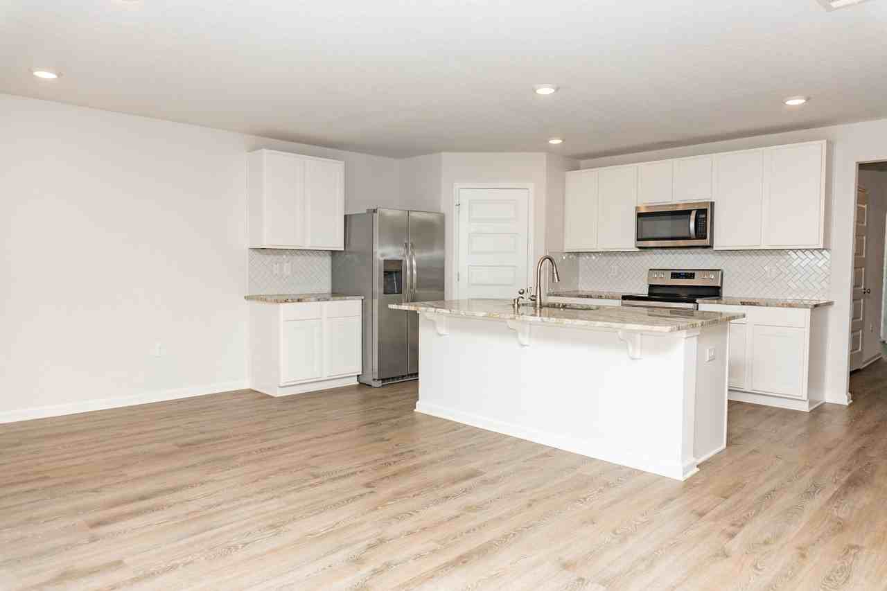 216 Laurel Hill St #304 - Photo 6 of 37