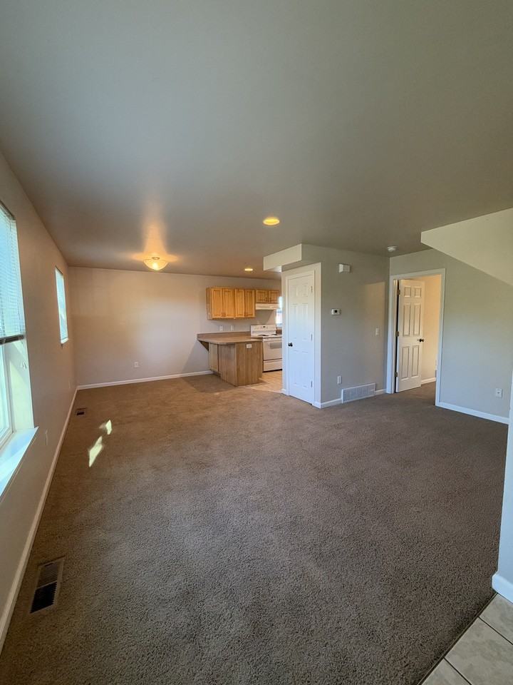 815 S 29th St #1 - Photo 4 of 18