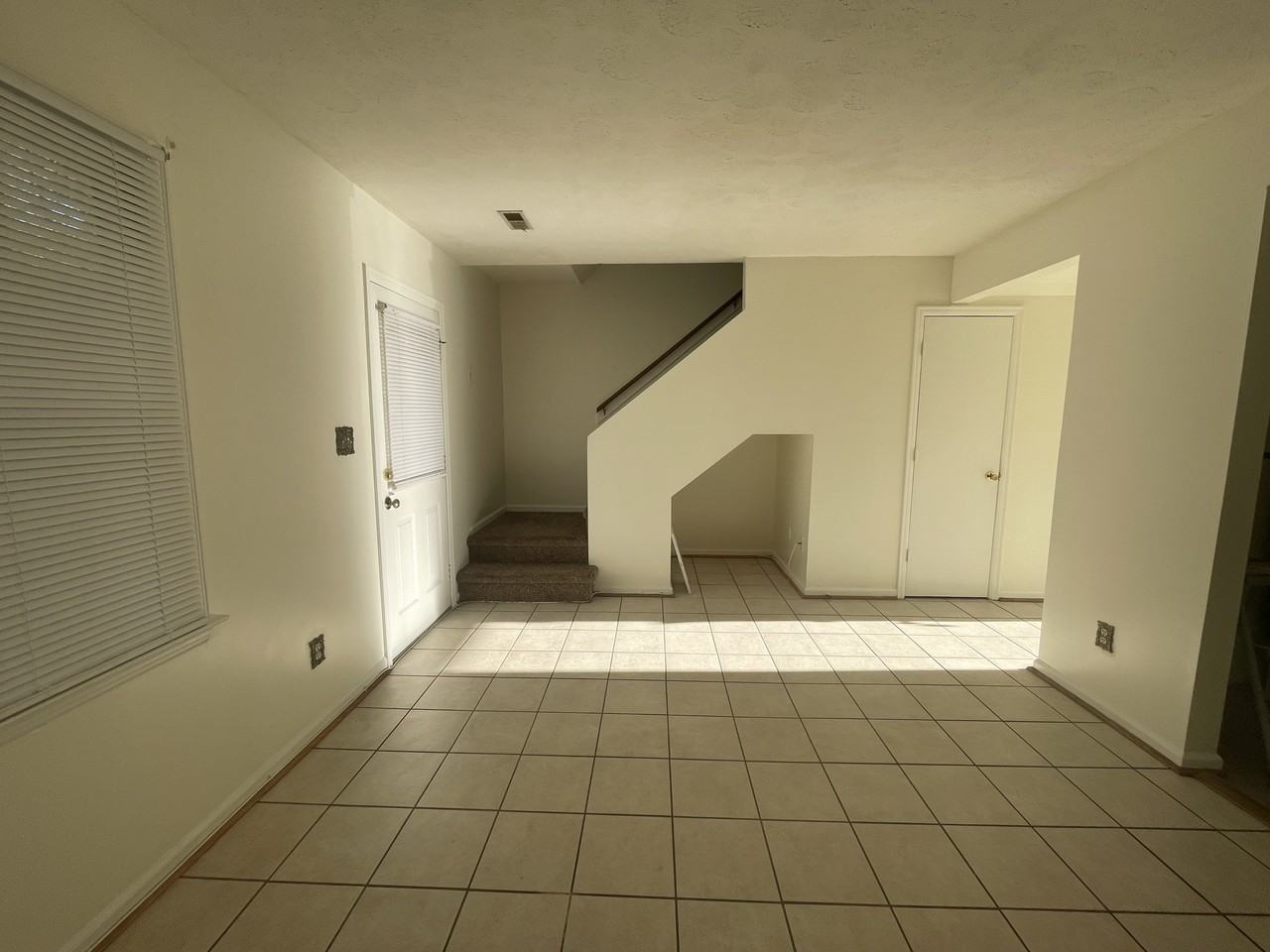 158 Cedar Crest Drive - 1Unit 206 #1 - Photo 3 of 9