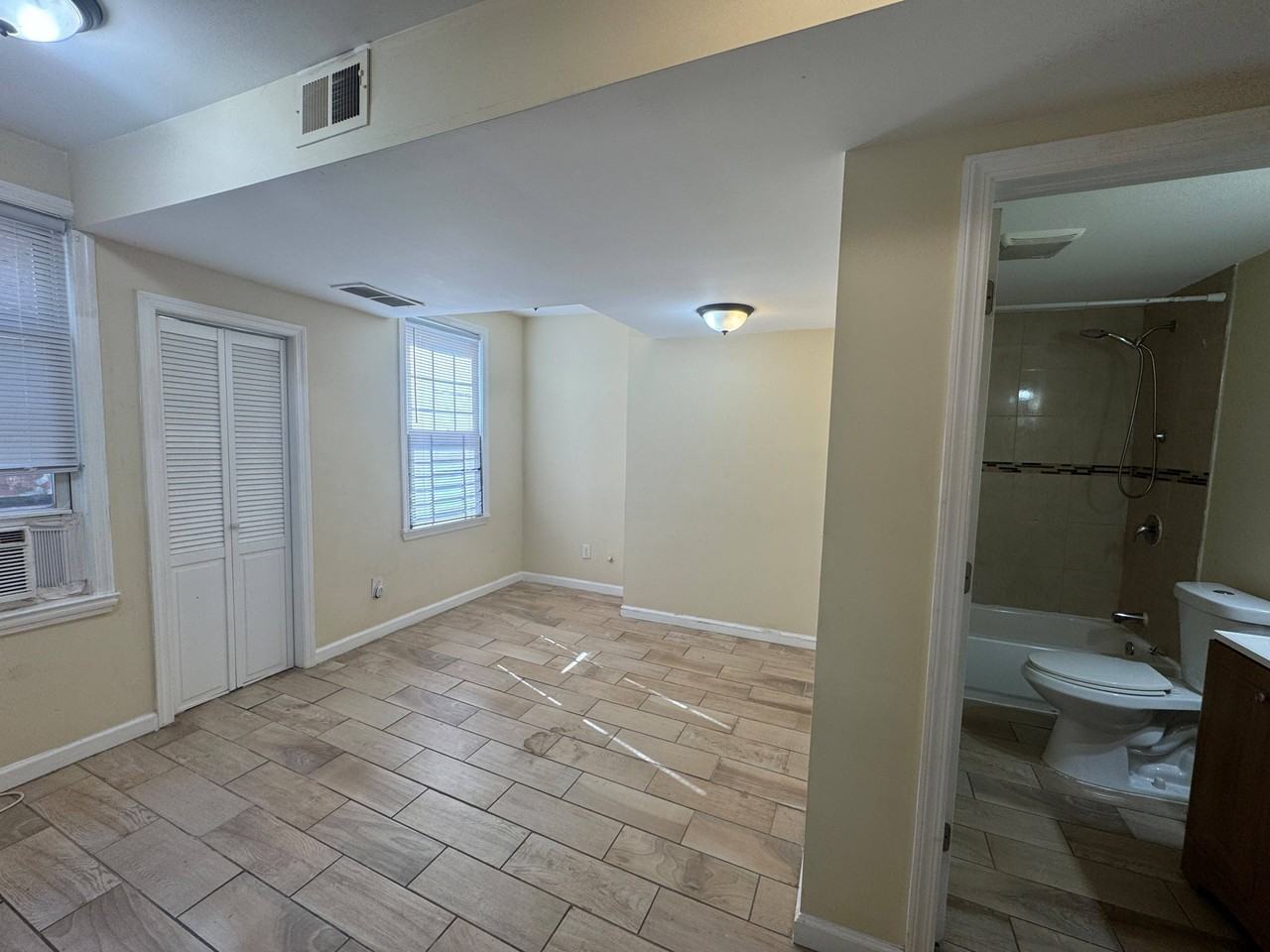13 Crawford St #2 - Photo 6 of 11