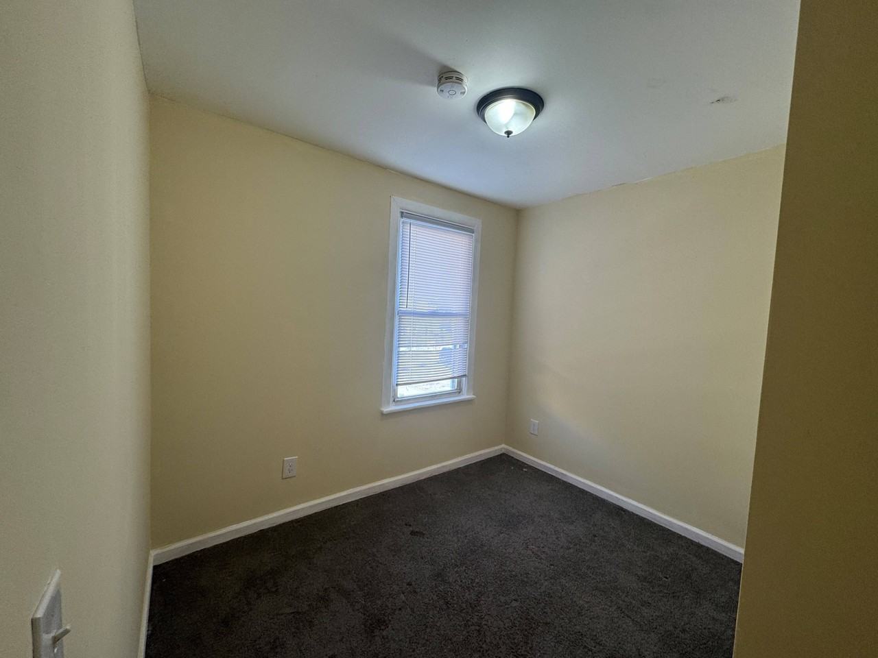 13 Crawford St #2 - Photo 7 of 11