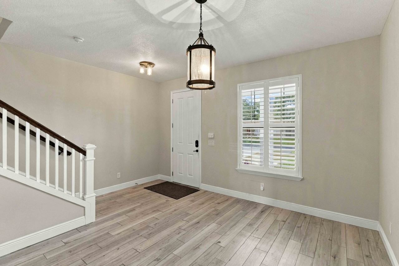 6310 S Richard Ave #1 - Photo 6 of 32