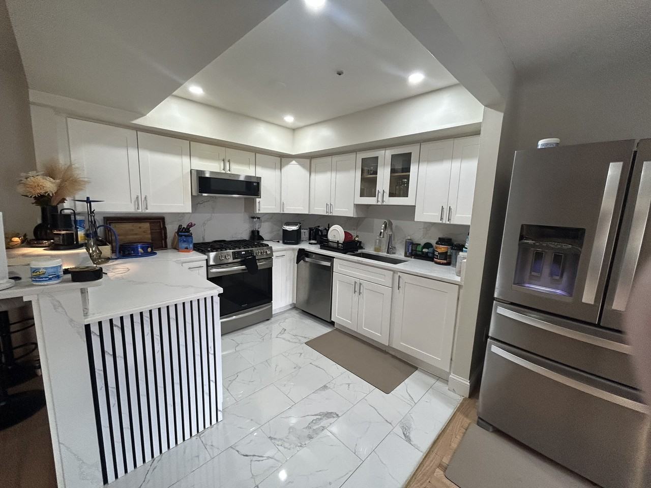 9 Rosewood Drive - 9Unit 9 #9 - Photo 3 of 17
