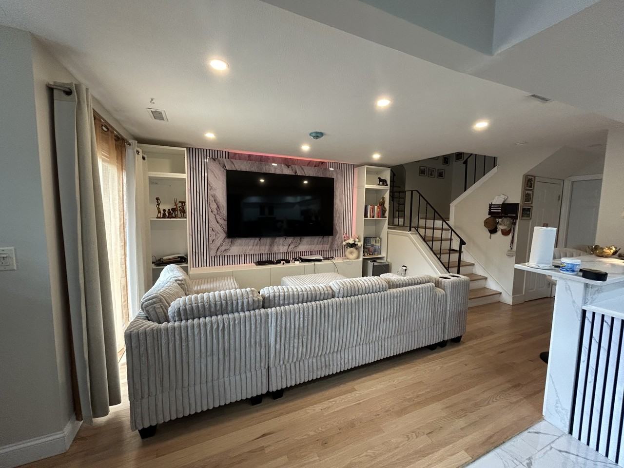9 Rosewood Drive - 9Unit 9 #9 - Photo 5 of 17