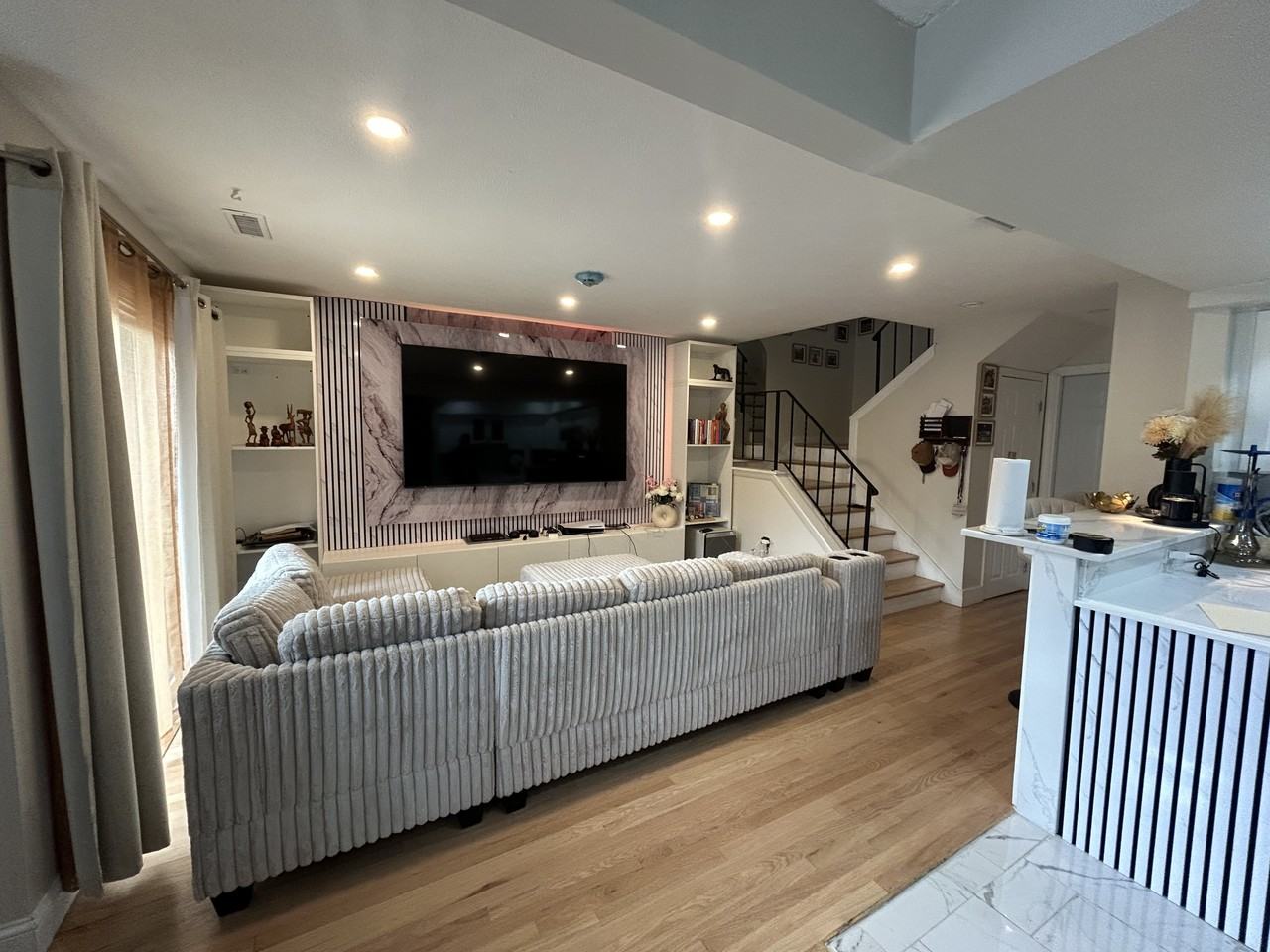 9 Rosewood Drive - 9Unit 9 #9 - Photo 6 of 17