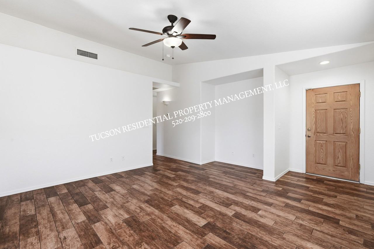 3576 S Harrison Shadow Way #1 - Photo 3 of 31