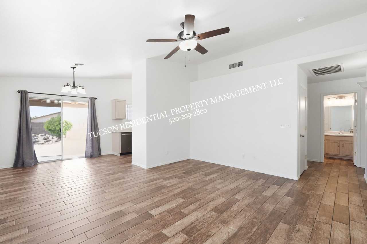 3576 S Harrison Shadow Way #1 - Photo 5 of 31