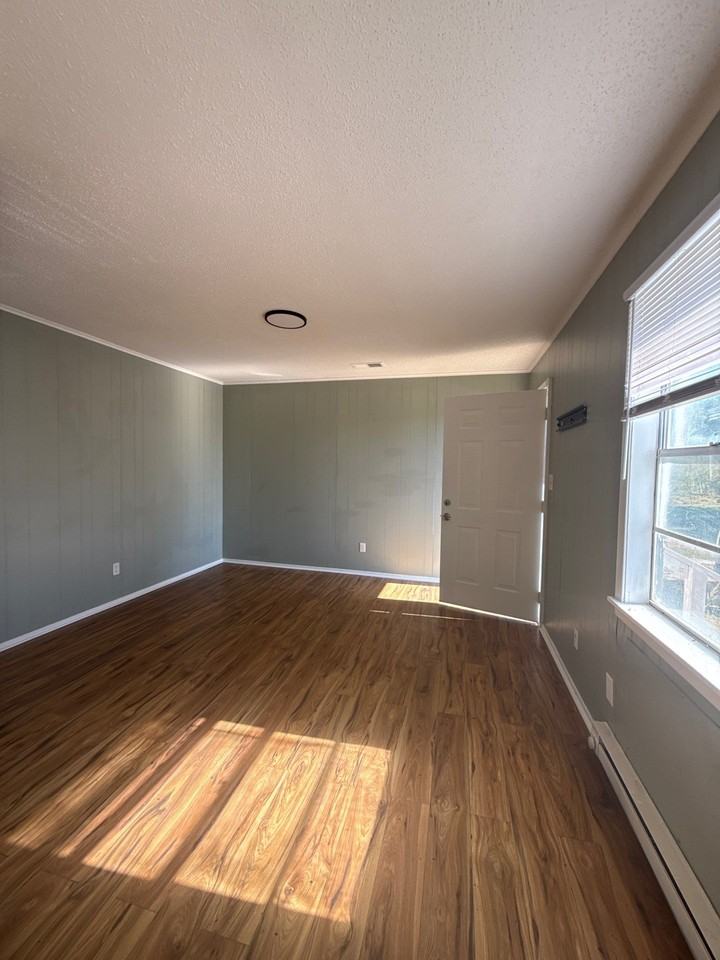 483 S Jefferson St #1 - Photo 2 of 7