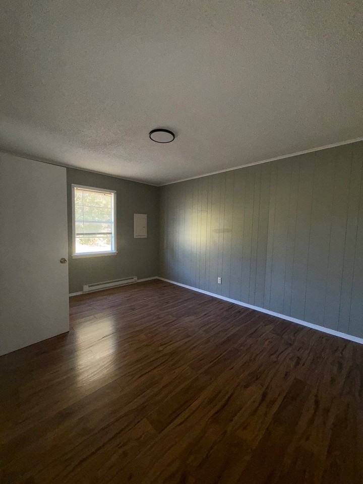 483 S Jefferson St #1 - Photo 5 of 7