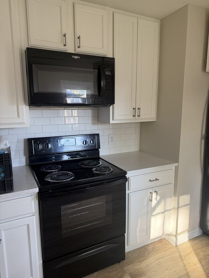 1522 Elmwood Ave #1524 - Photo 3 of 7