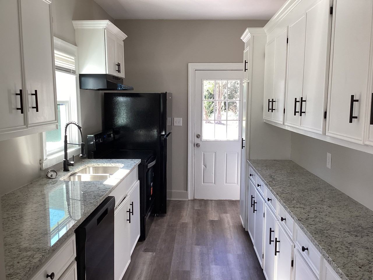 327 Revell Dr #1 - Photo 4 of 12