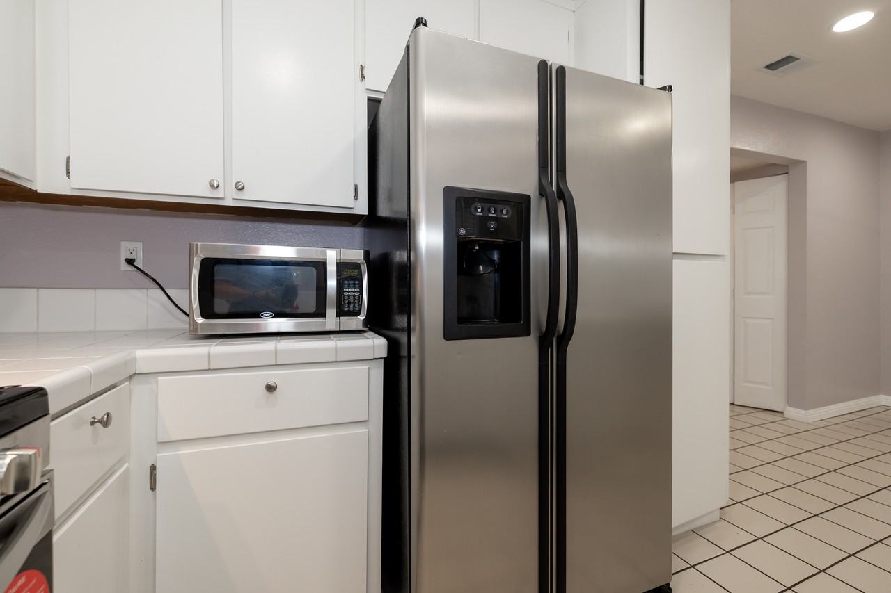 1031 Clyde Ave #1 - Photo 6 of 13