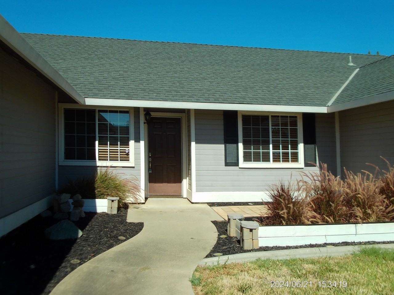 1880 Greengate St #1 - Photo 3 of 15