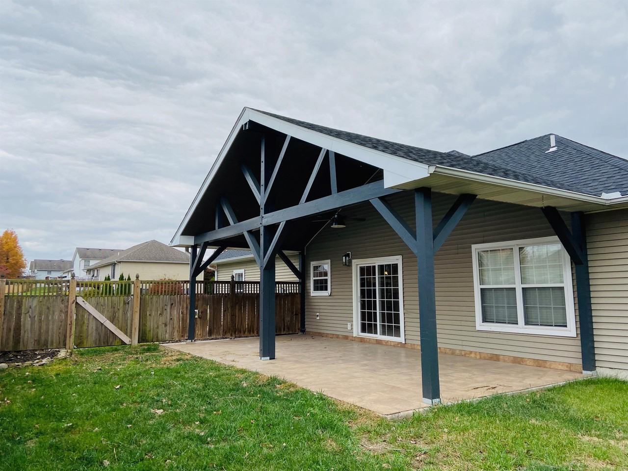 1048 N West Ln #1 - Photo 4 of 19