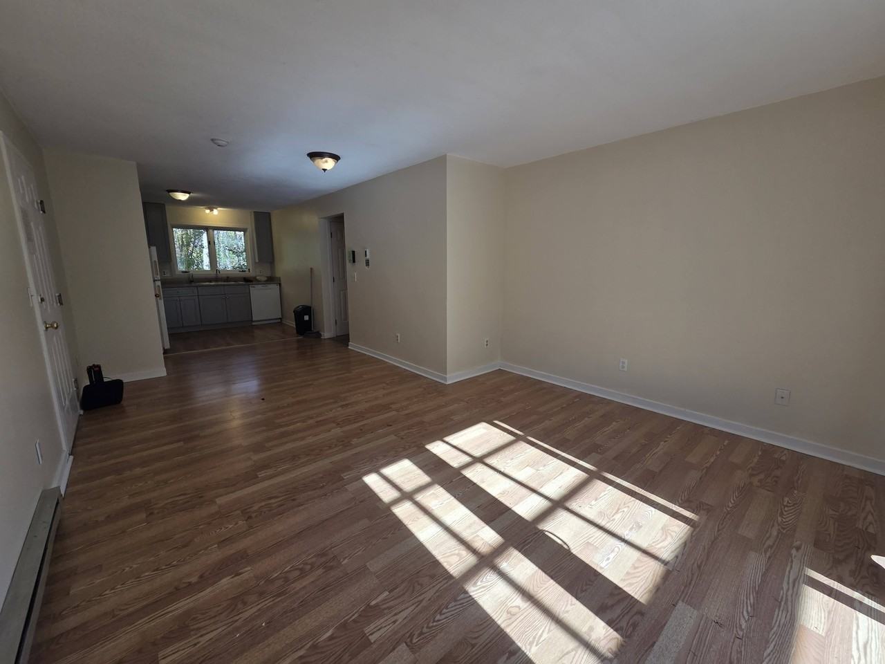 32 Salem Pl #1 - Photo 5 of 9