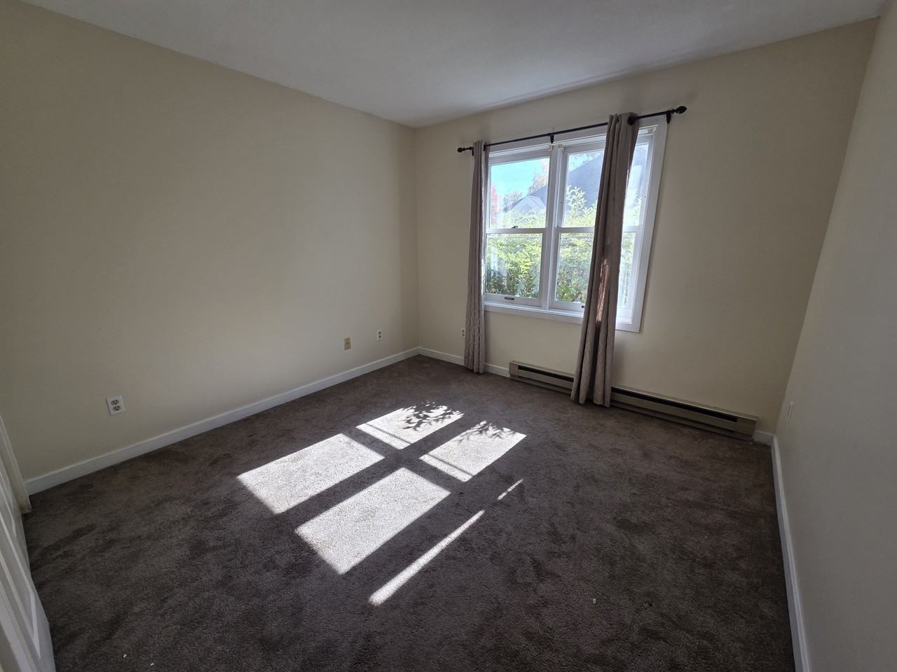32 Salem Pl #1 - Photo 6 of 9