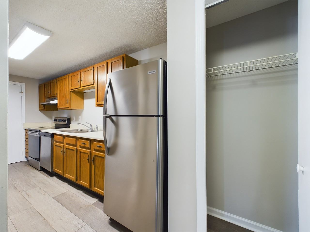 9511 Shannon Green Dr #1 - Photo 7 of 24