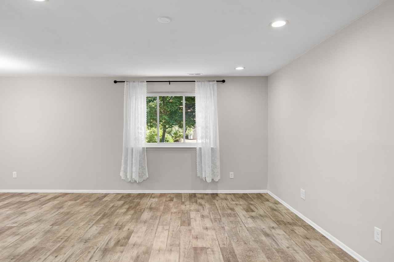 301A Mulberry Cv #1 - Photo 4 of 50