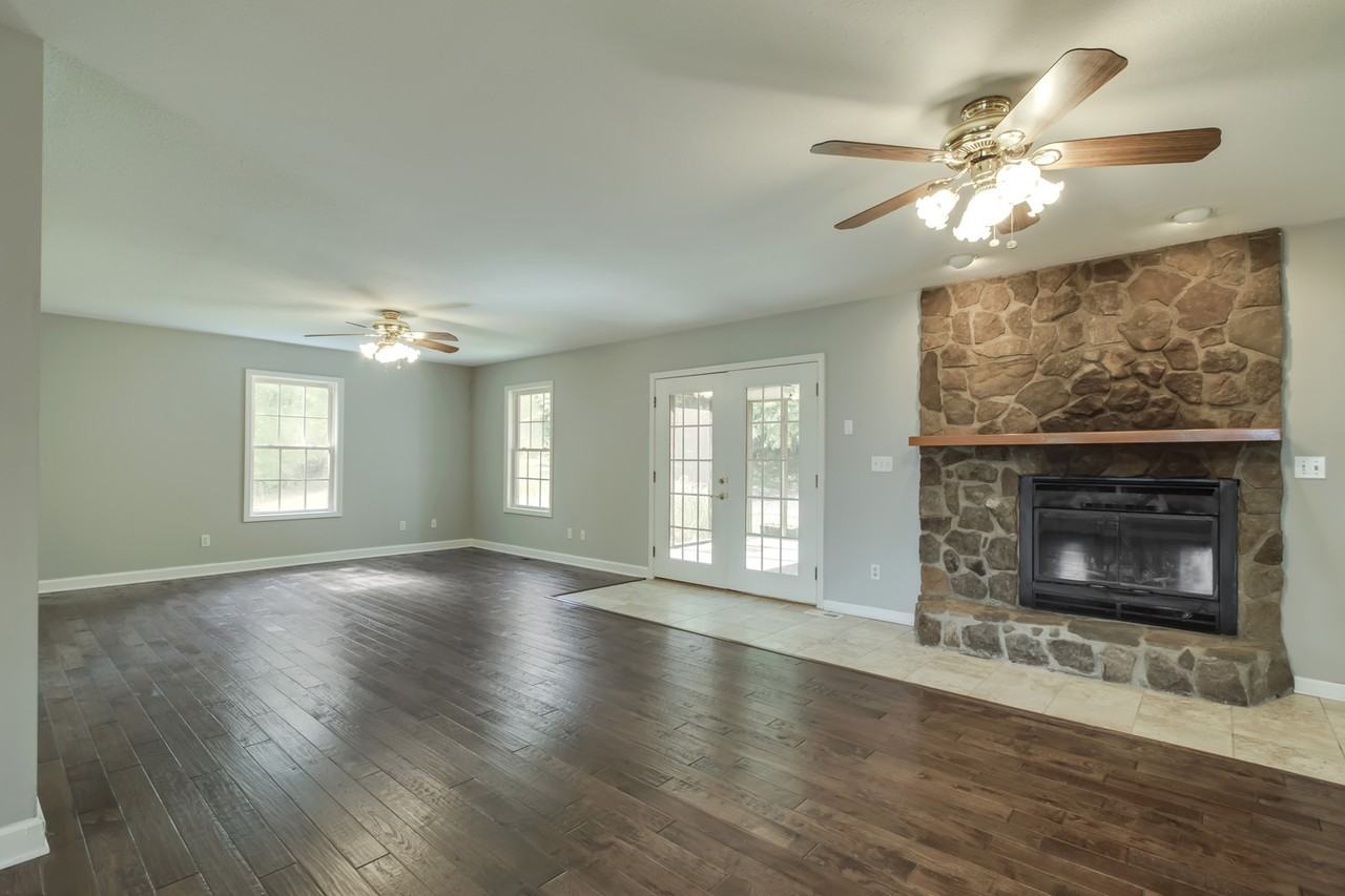 3001 Unitia Rd #1 - Photo 5 of 22