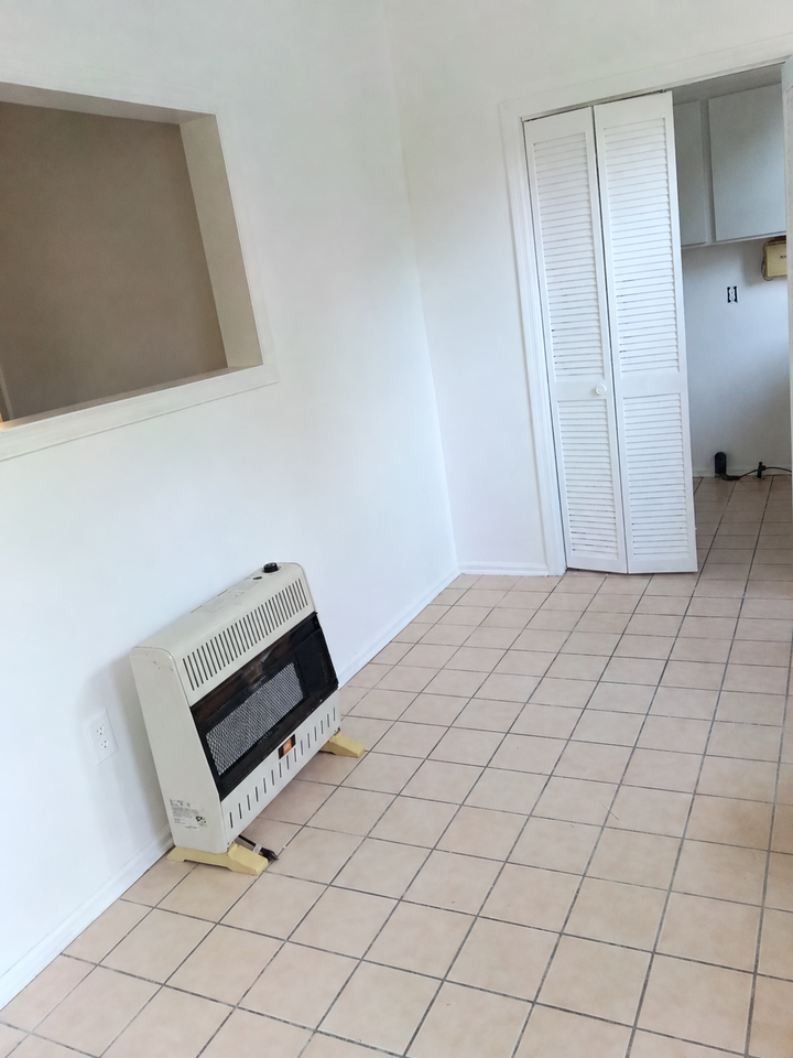 286 Forest Ave #1 - Photo 4 of 10