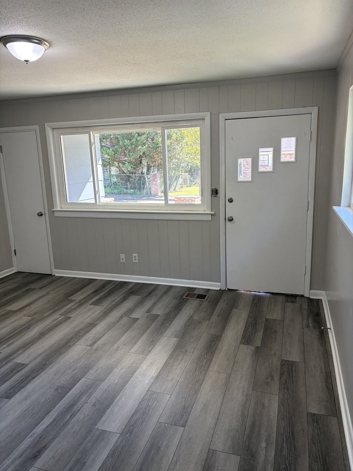 1113 Sheridan Ave #A - Photo 2 of 13