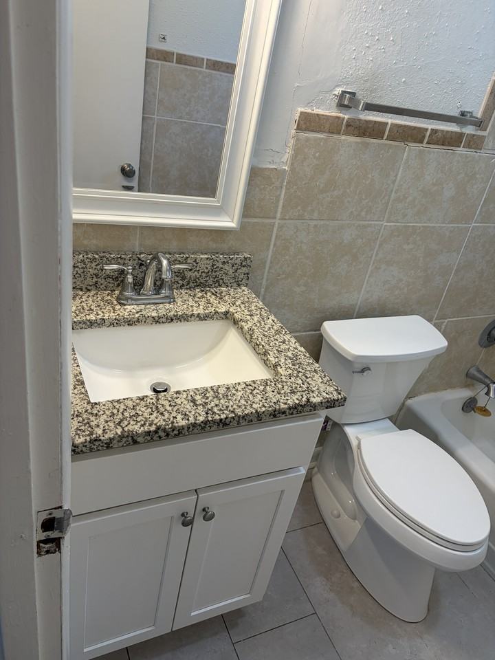 1113 Sheridan Ave #A - Photo 7 of 13