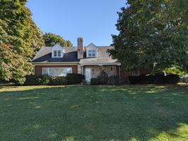 featured image of 216 Holland Rd #2