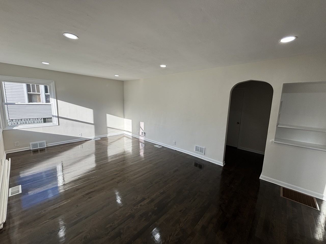 973 Williams St #1 - Photo 4 of 18
