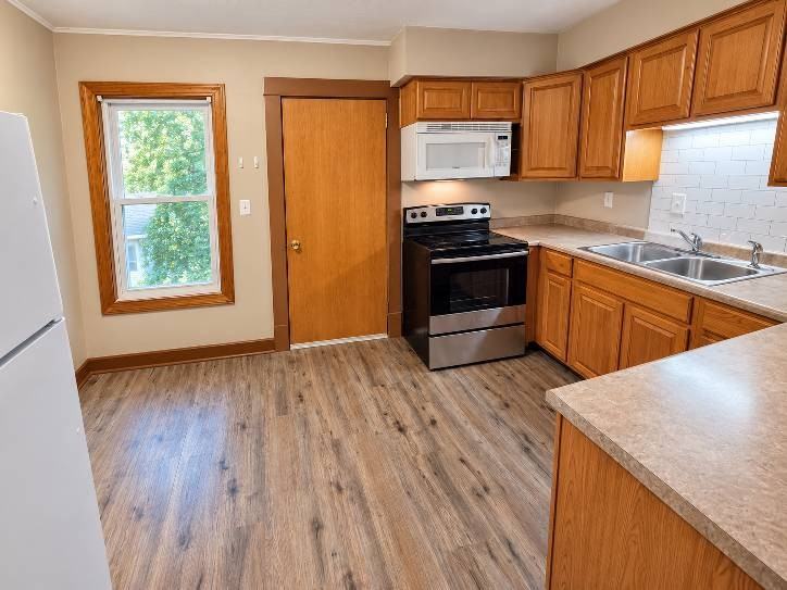 822 Single Ave #1 - Photo 6 of 10